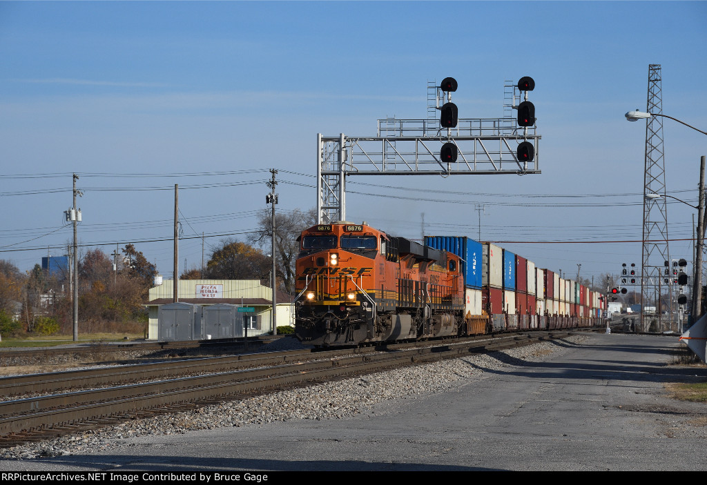 BNSF 6876